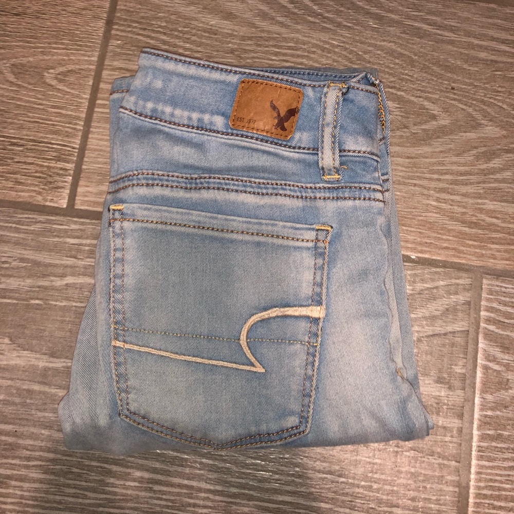 🦅 American eagle outfitters